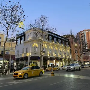 Hotel The Crown Boutique & ****